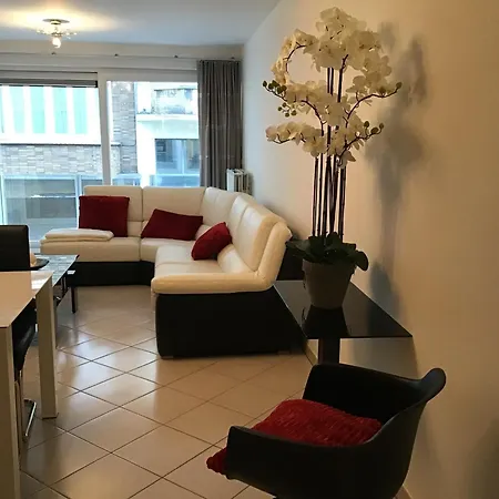 Apartamento Large 2-bedroom In The Heart Of T91